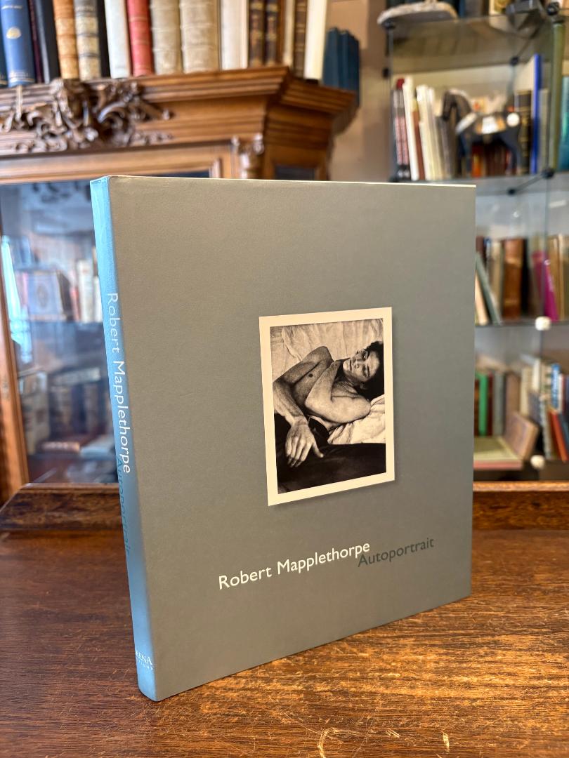 Mapplethorpe, Robert Mapplethorpe : Autoportrait.